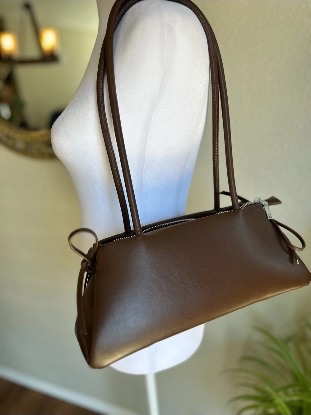 N/A sleek brown